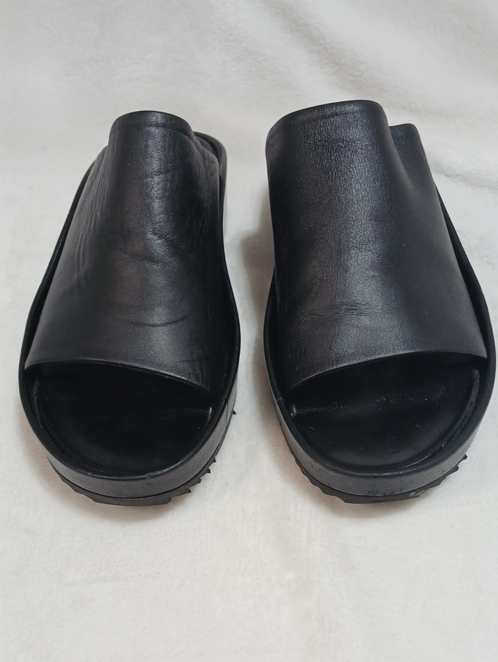 Vintage Balenciaga Paris asymmetric wide-strap leather platform slides Sz 37.